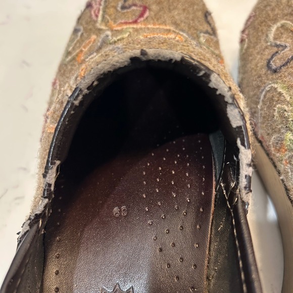 Dansko Clogs Brown Floral Embroidered Felt Slip On Shoes Women Size 39 - Picture 8 of 9